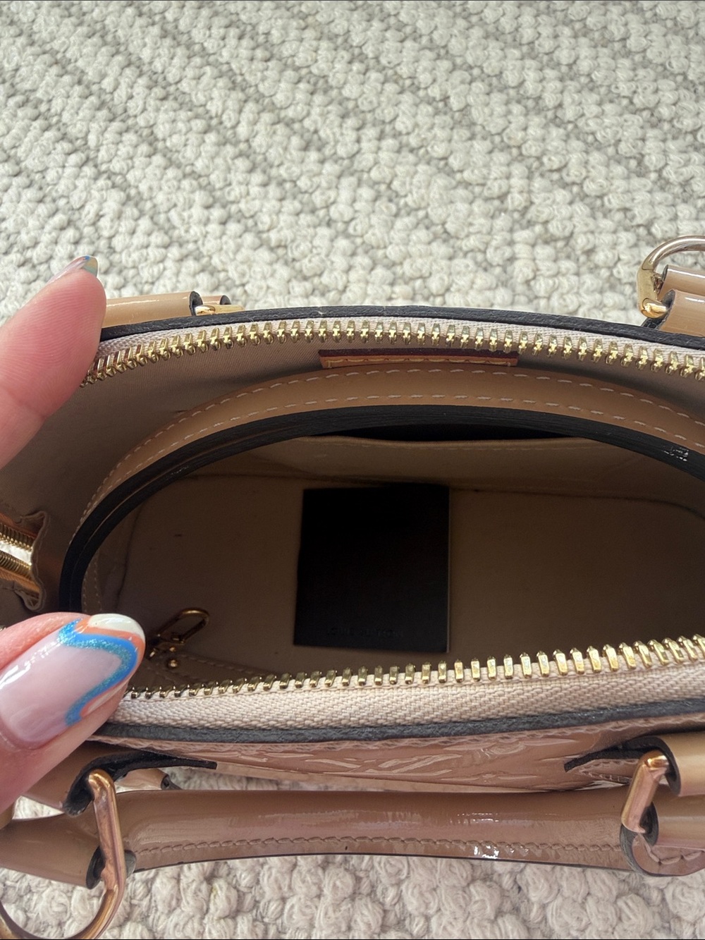 Louis Vuitton Nude Patent Vernis Alma BB Top Handle Bag - Picture 3 of 7